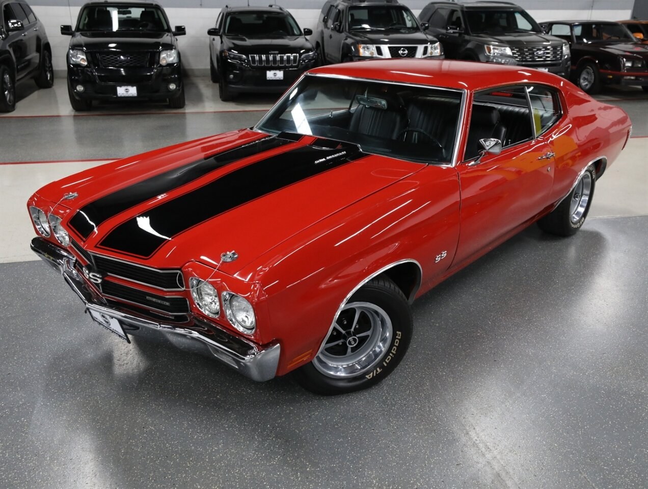 Front three-quarter view